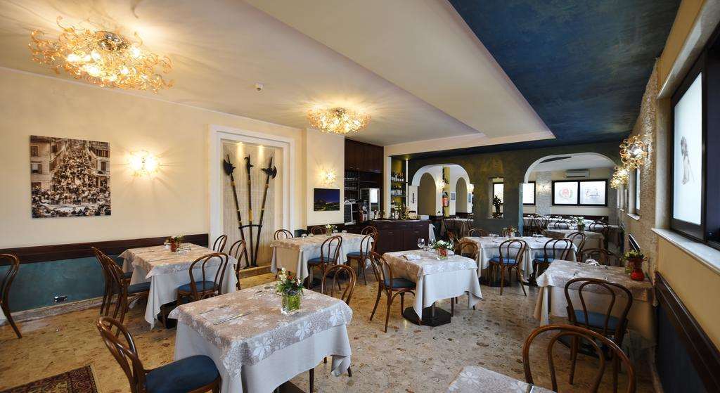 Hotel Al Castello Pomezia Restaurante foto